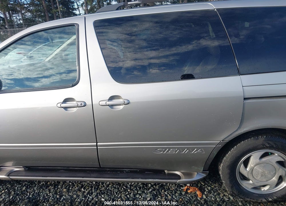2001 TOYOTA SIENNA XLE VIN: 4T3ZF13C31U348969