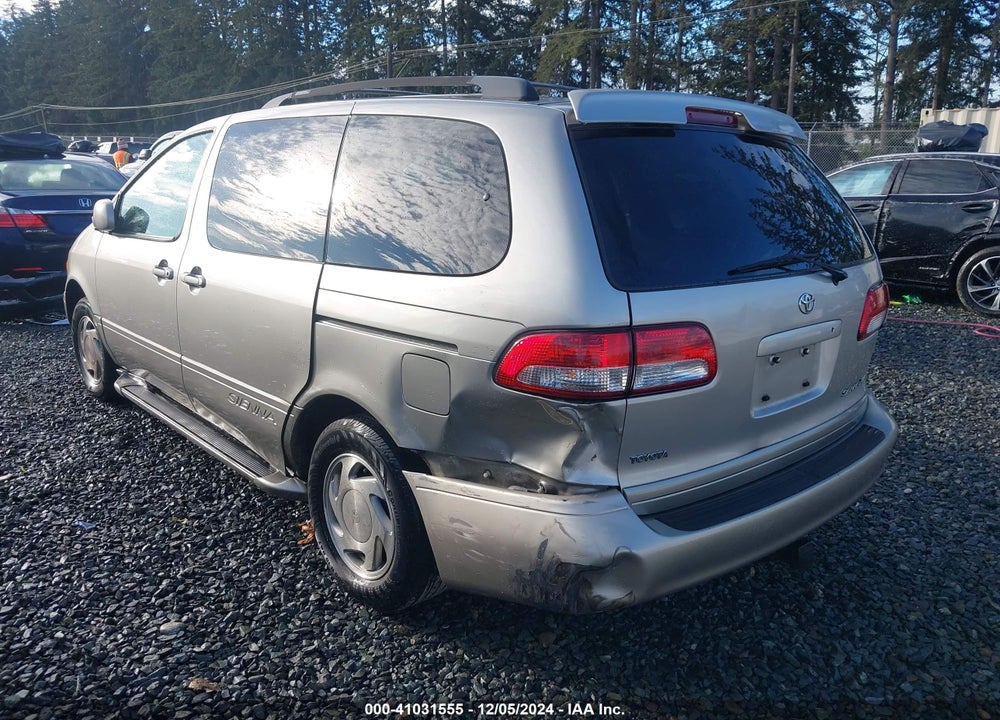 2001 TOYOTA SIENNA XLE VIN: 4T3ZF13C31U348969