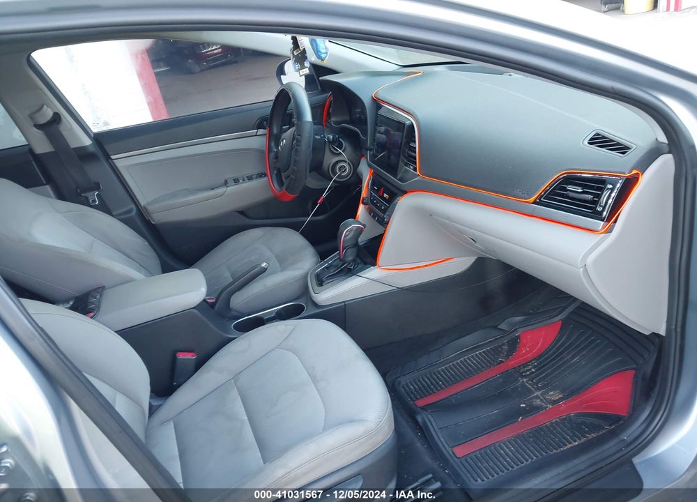 2017 HYUNDAI ELANTRA SE VIN: 5NPD74LF7HH173498