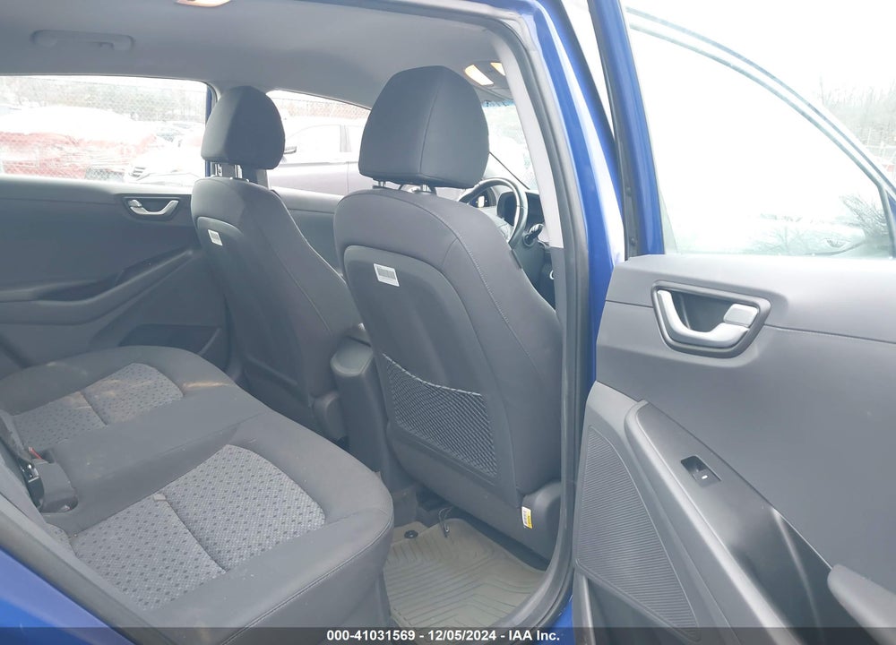 2019 HYUNDAI IONIQ HYBRID SEL VIN: KMHC75LC6KU163352