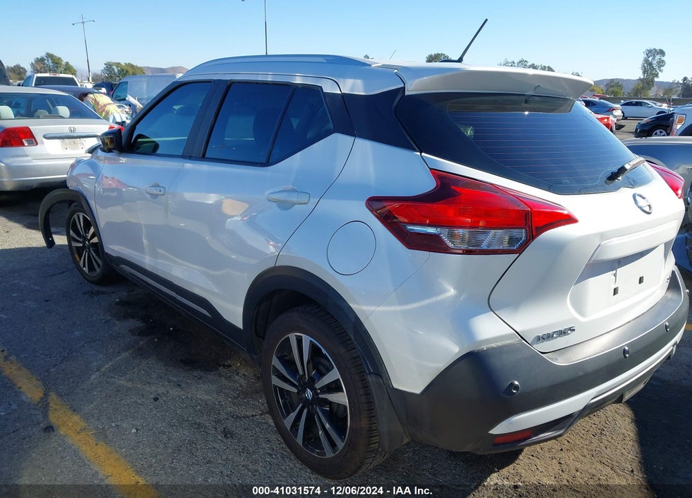 2020 NISSAN KICKS SR XTRONIC CVT VIN: 3N1CP5DV5LL536013
