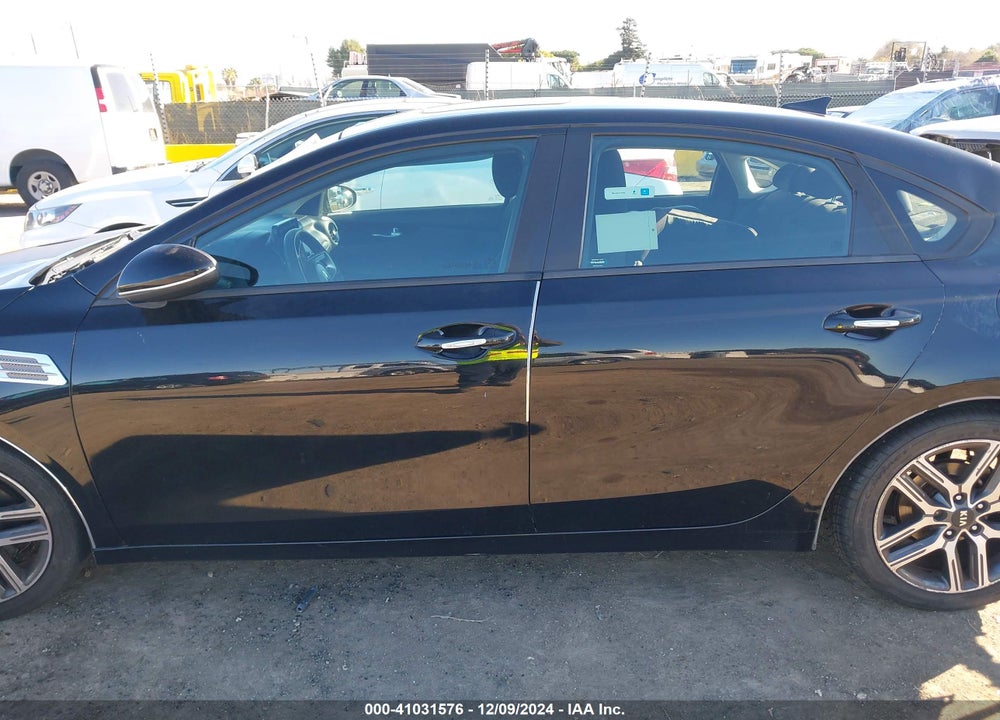 2019 KIA FORTE S VIN: 3KPF34ADXKE018915