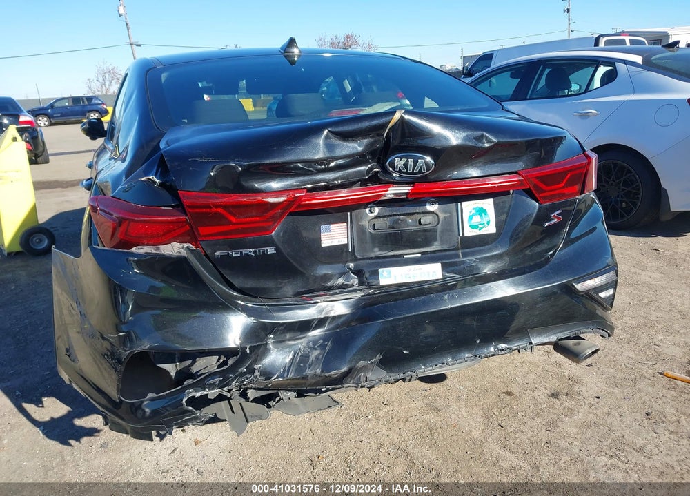 2019 KIA FORTE S VIN: 3KPF34ADXKE018915