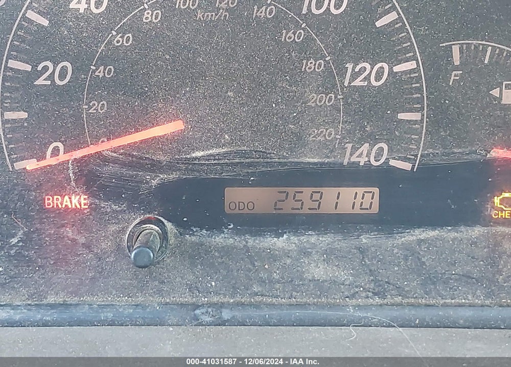 2005 TOYOTA CAMRY LE VIN: 4T1BE32K75U017156