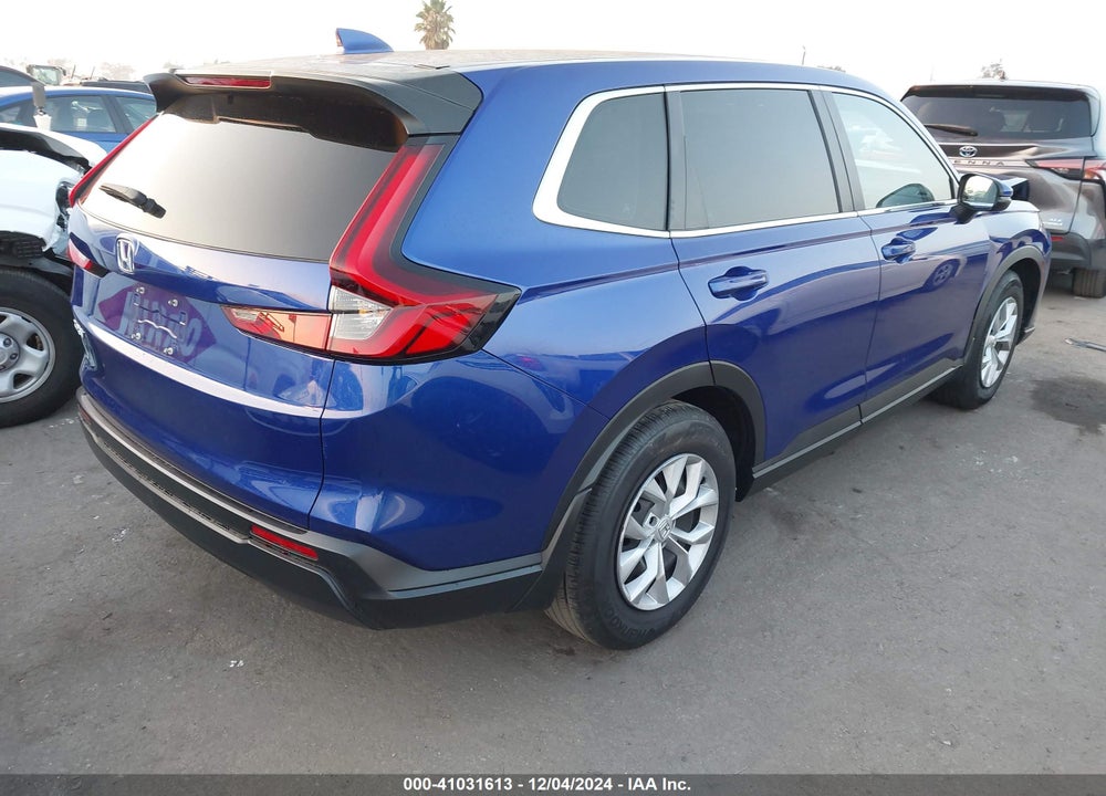 2023 HONDA CR-V LX 2WD VIN: 2HKRS3H22PH305053