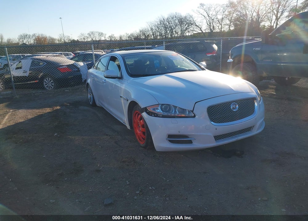 2015 JAGUAR XJ VIN: SAJWA2GZ7F8V81158