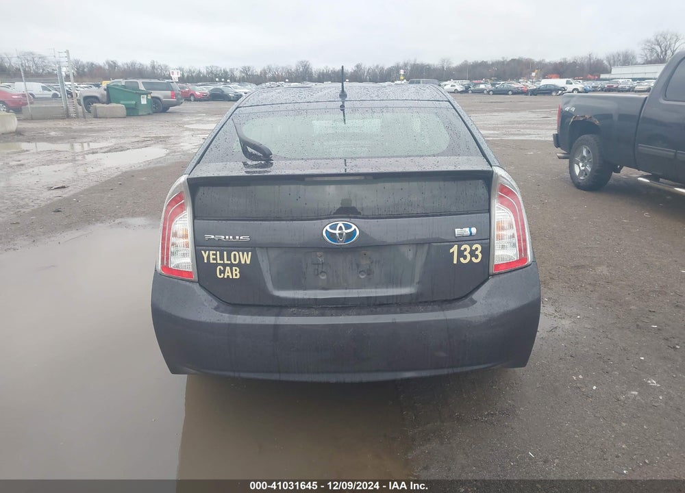 2013 TOYOTA PRIUS TWO VIN: JTDKN3DU8D5653189