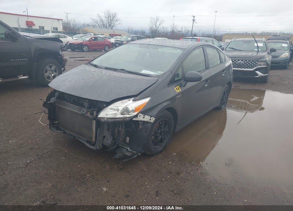 2013 TOYOTA PRIUS TWO VIN: JTDKN3DU8D5653189