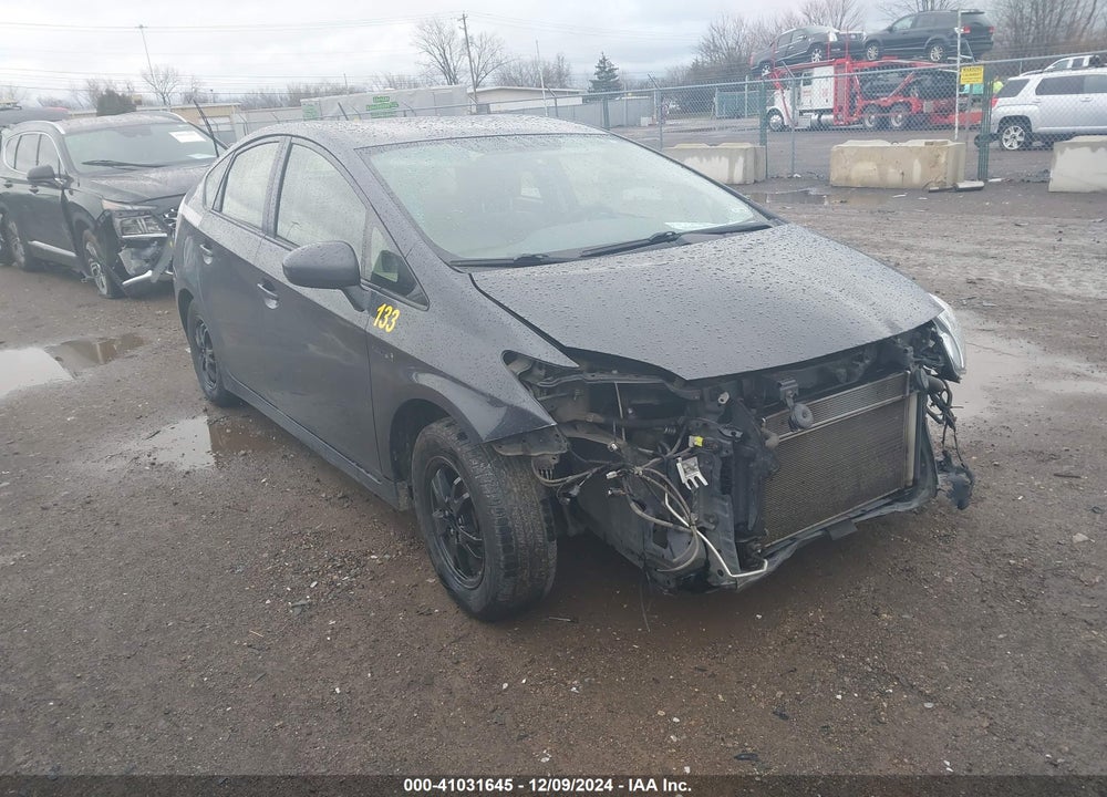 2013 TOYOTA PRIUS TWO VIN: JTDKN3DU8D5653189