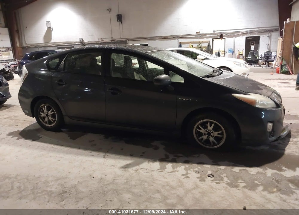 2011 TOYOTA PRIUS THREE VIN: JTDKN3DUXB5298670