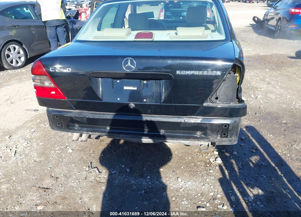2000 MERCEDES-BENZ C 230 KOMPRESSOR VIN: WDBHA24G4YA841228