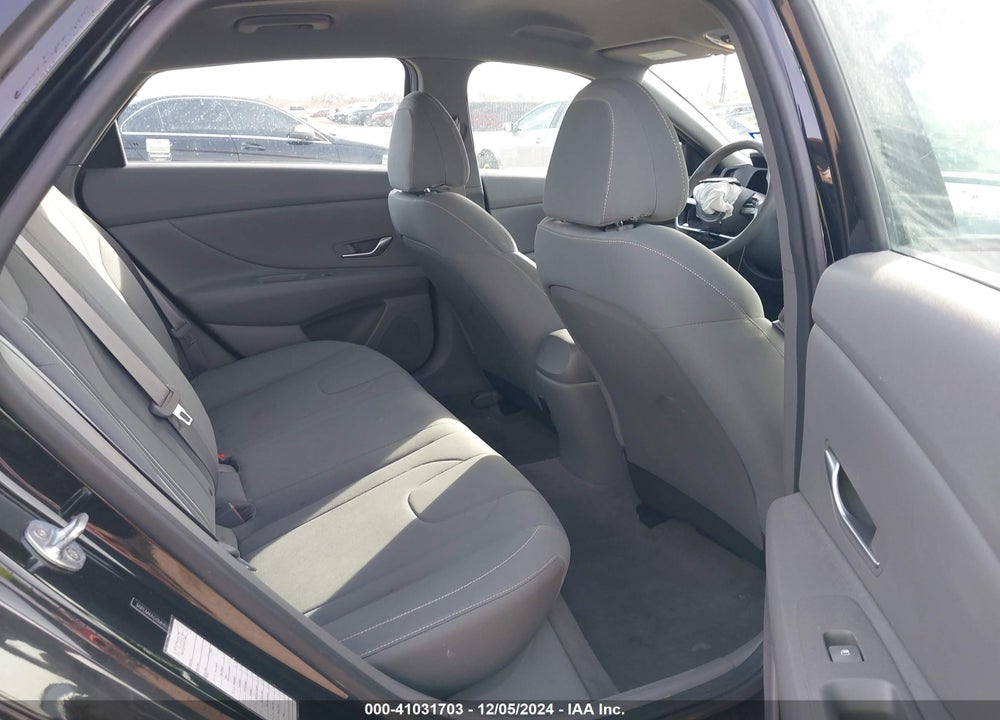 2021 HYUNDAI ELANTRA VIN: 5NPLM4AG0MH022867