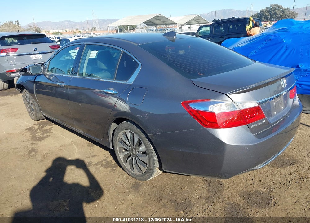 2015 HONDA ACCORD HYBRID TOURING VIN: 1HGCR6F70FA013040