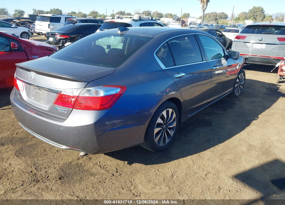 2015 HONDA ACCORD HYBRID TOURING VIN: 1HGCR6F70FA013040