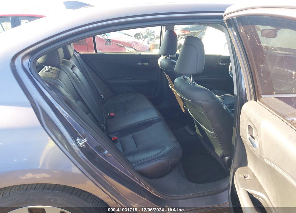 2015 HONDA ACCORD HYBRID TOURING VIN: 1HGCR6F70FA013040