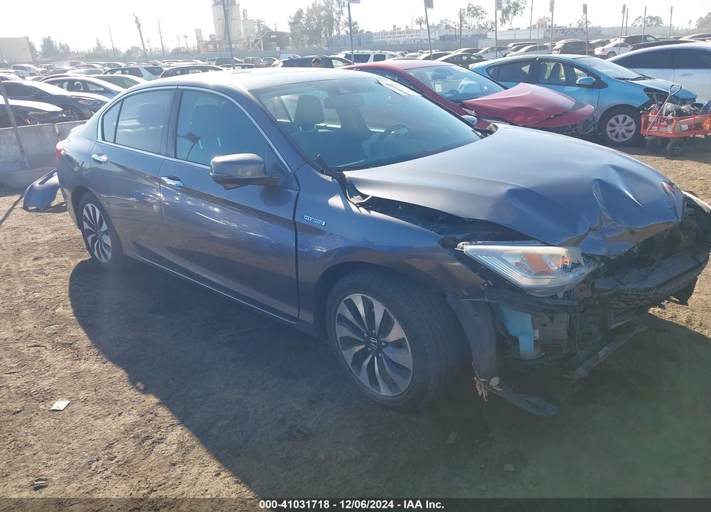 2015 HONDA ACCORD HYBRID TOURING VIN: 1HGCR6F70FA013040