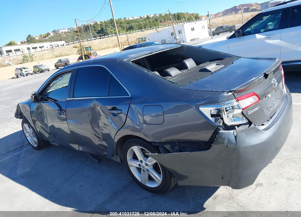 2014 TOYOTA CAMRY SE VIN: 4T1BF1FKXEU757702