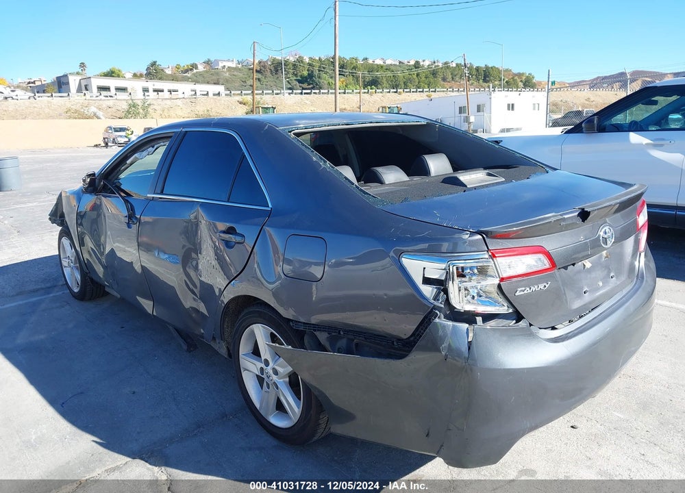 2014 TOYOTA CAMRY SE VIN: 4T1BF1FKXEU757702