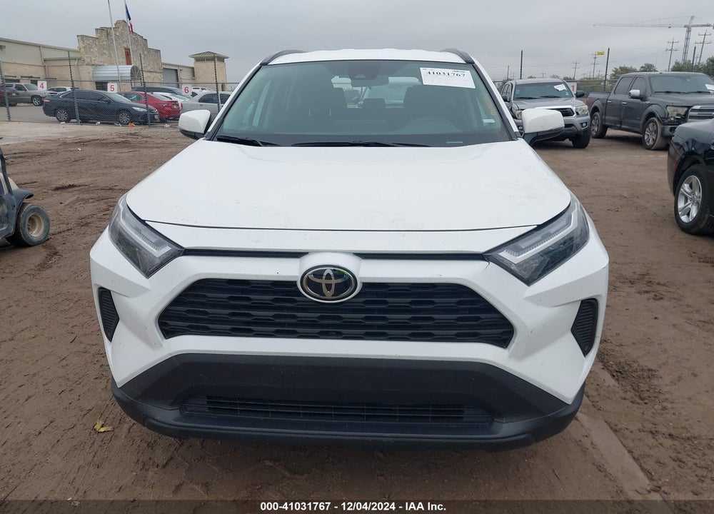 2024 TOYOTA RAV4 XLE VIN: 2T3W1RFV2RW311842