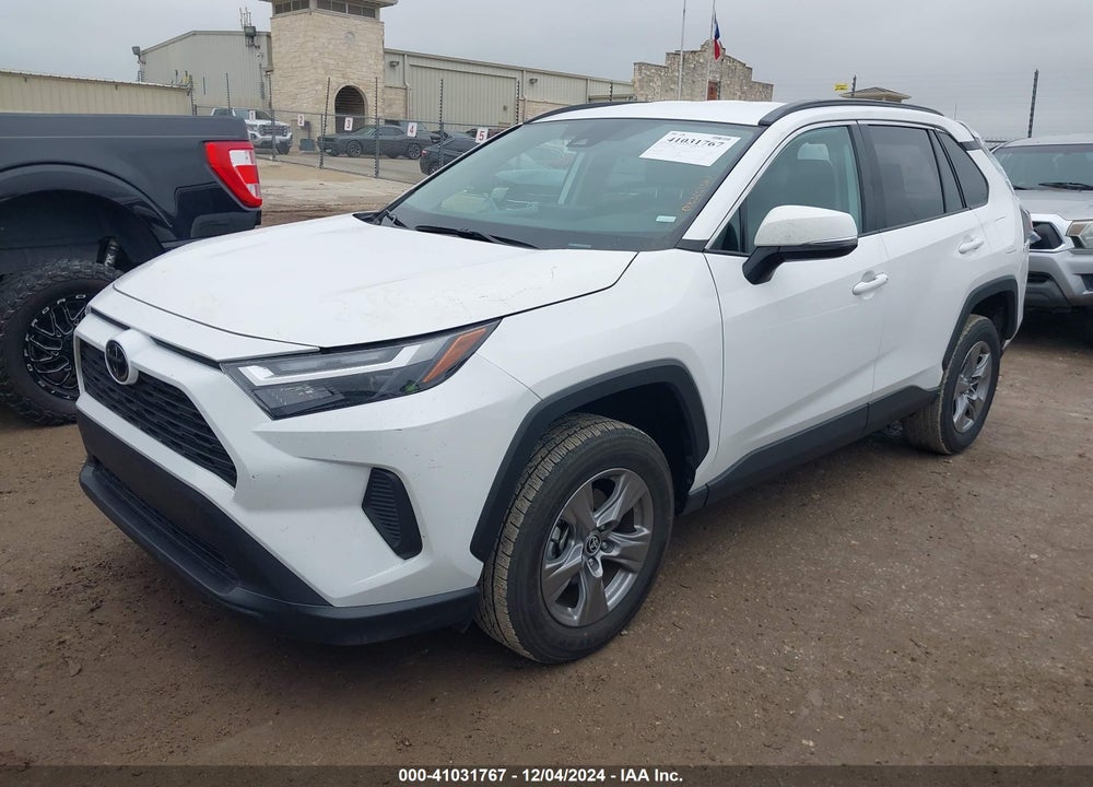 2024 TOYOTA RAV4 XLE VIN: 2T3W1RFV2RW311842