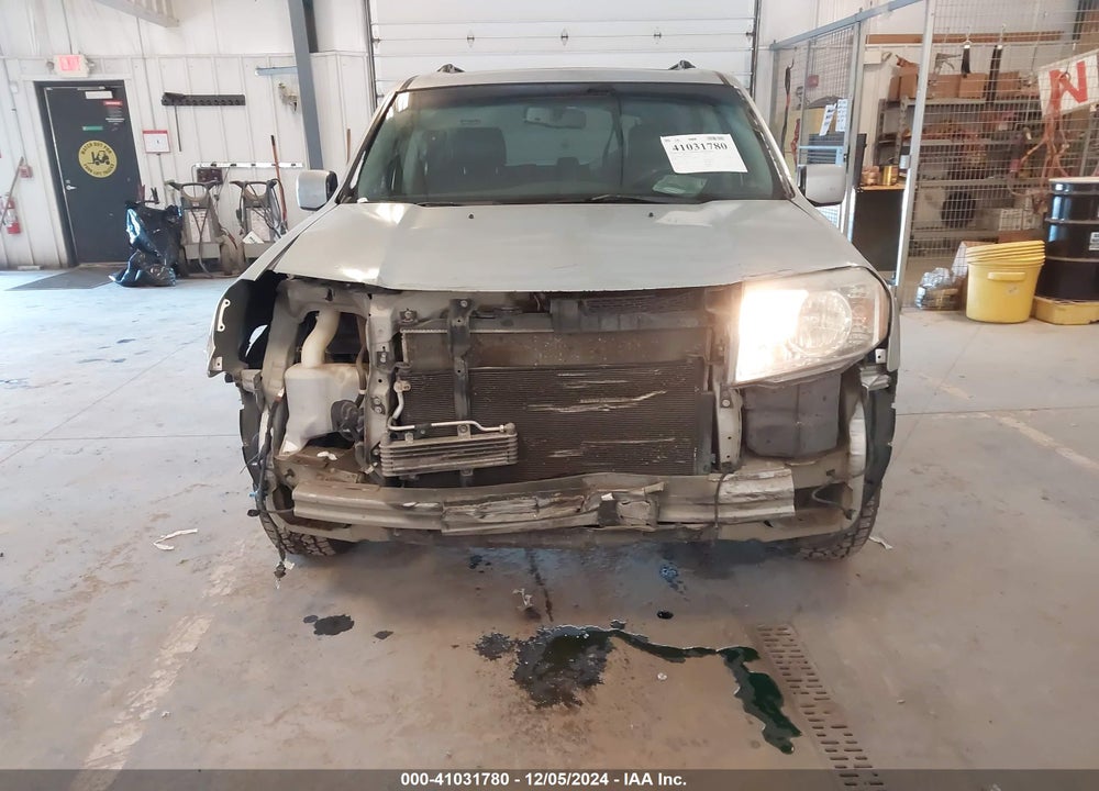 2011 HONDA PILOT EX-L VIN: 5FNYF3H51BB033208