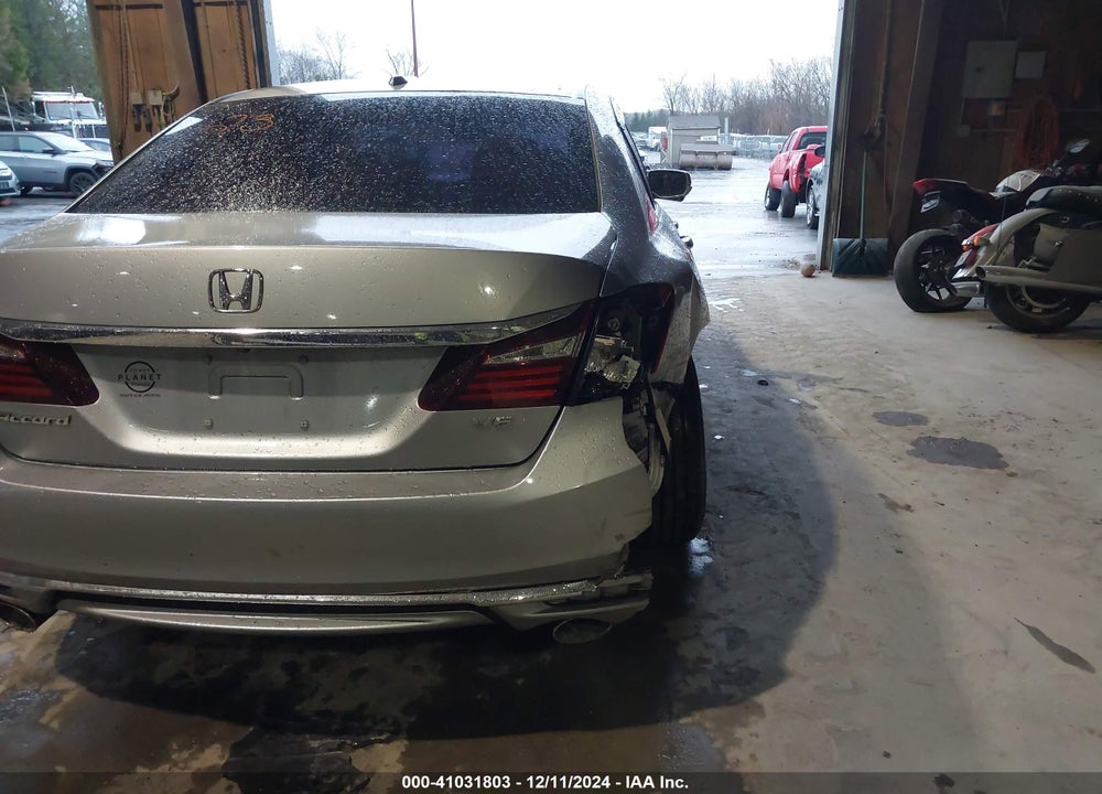 2017 HONDA ACCORD EX-L V6 VIN: 1HGCR3F8XHA041650