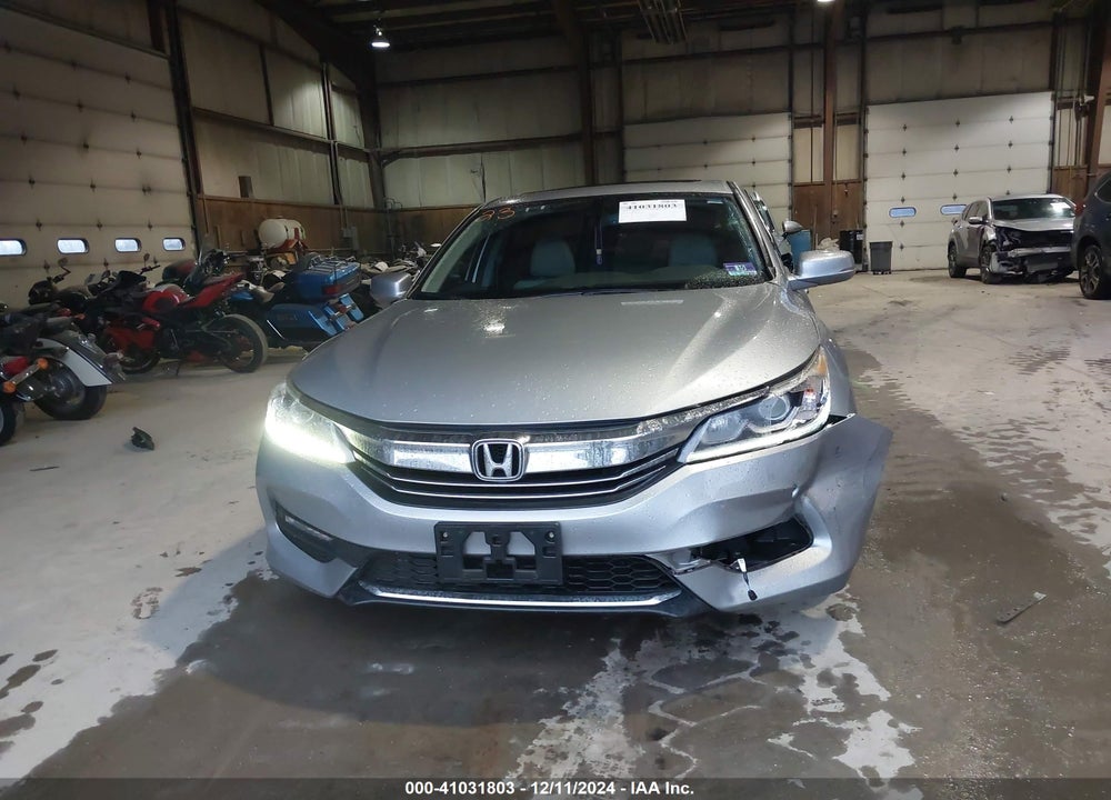 2017 HONDA ACCORD EX-L V6 VIN: 1HGCR3F8XHA041650