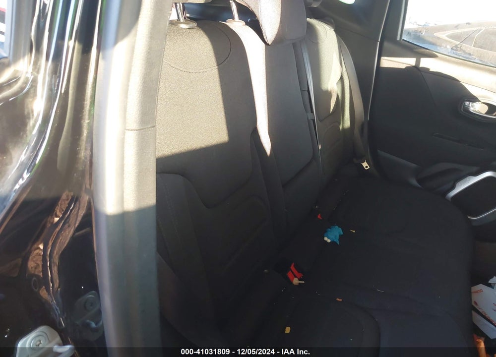 2018 JEEP RENEGADE LATITUDE FWD VIN: ZACCJABB1JPH29862