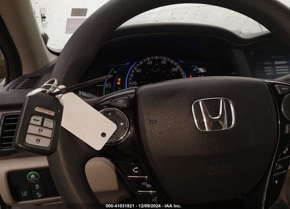 2017 HONDA ACCORD HYBRID VIN: JHMCR6F30HC007109