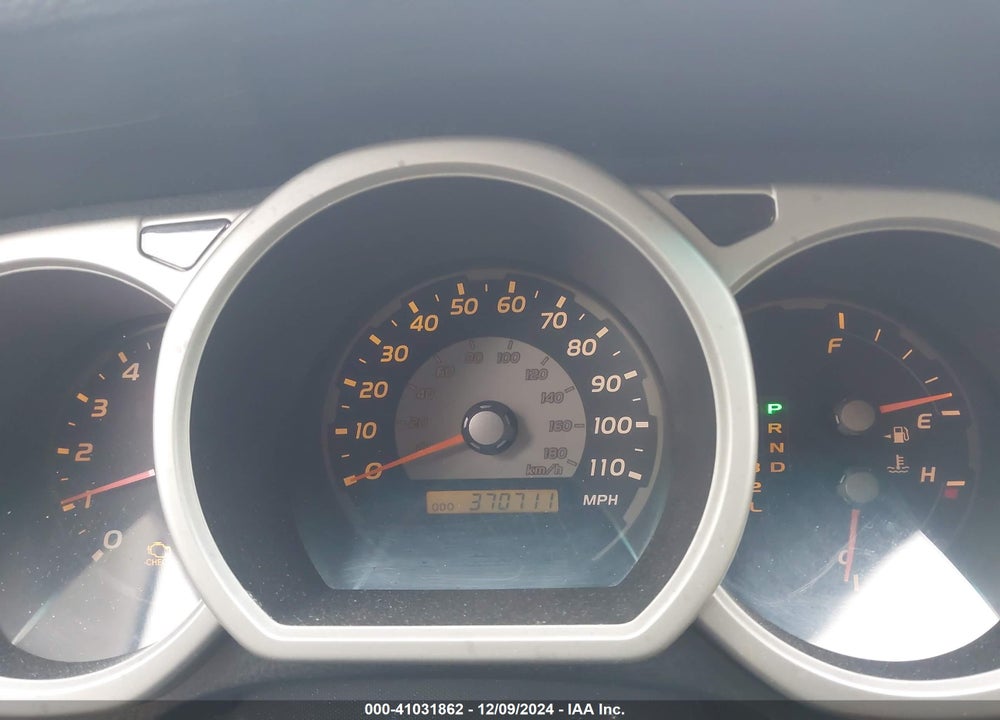 2004 TOYOTA 4RUNNER SR5 V6 VIN: JTEBU14R240044580