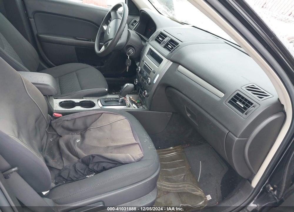 2010 FORD FUSION SE VIN: 3FAHP0HA0AR330076