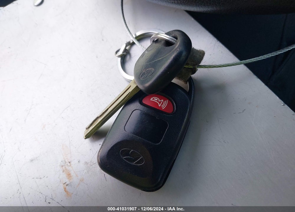 2014 HYUNDAI SONATA GLS VIN: 5NPEB4AC1EH880555