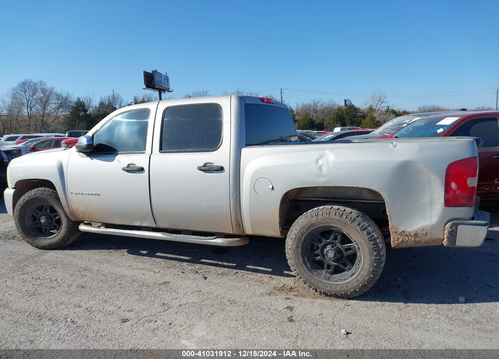 2008 CHEVROLET SILVERADO 1500 VIN: 2GCEK13M681175602