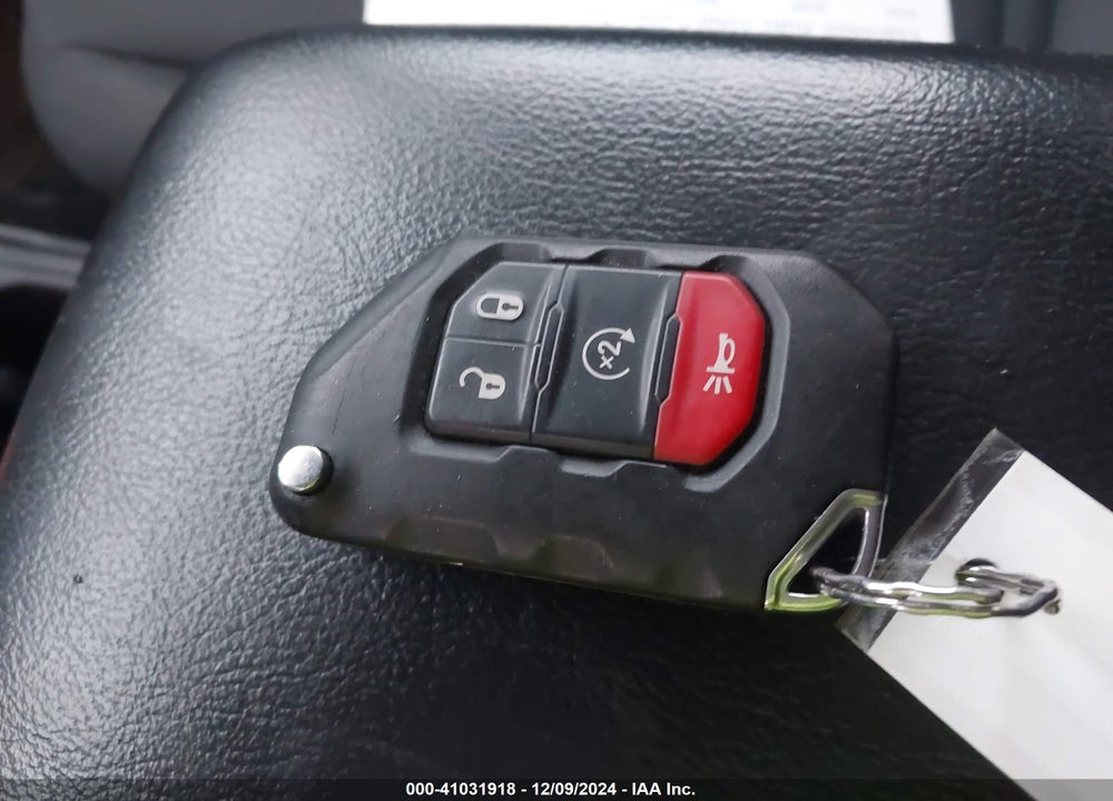 2018 JEEP WRANGLER UNLIMITED SPORT S 4X4 VIN: 1C4HJXDG3JW240884