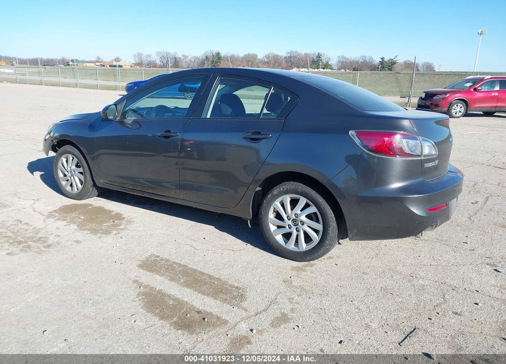 2013 MAZDA 3 I TOURING VIN: JM1BL1V72D1715521