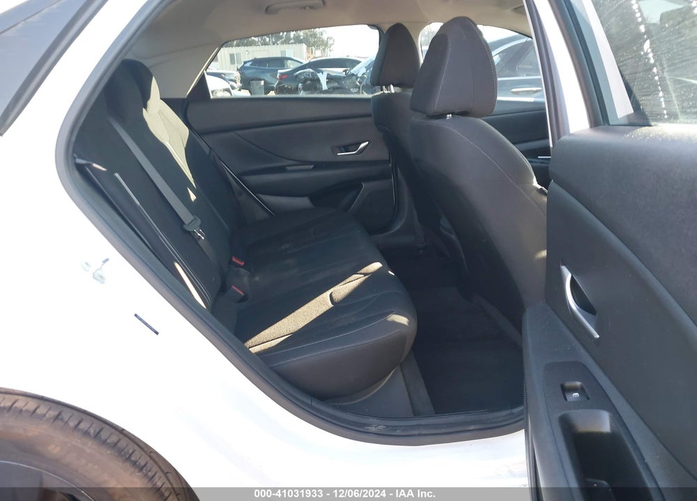 2022 HYUNDAI ELANTRA SEL VIN: 5NPLM4AG2NH079637