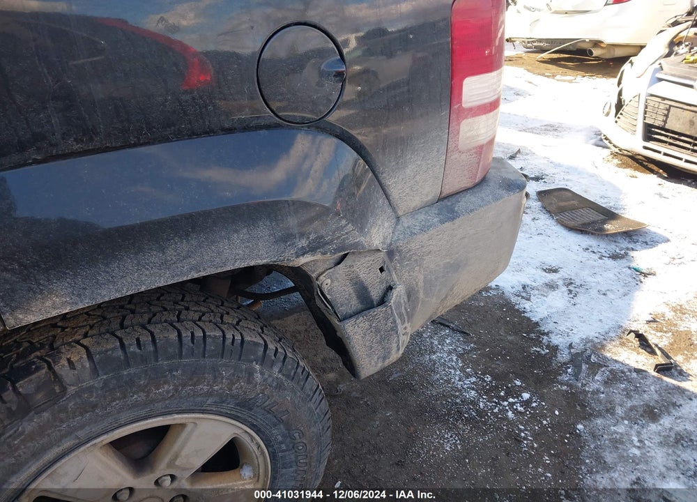 2011 JEEP LIBERTY SPORT VIN: 1J4PN2GK1BW563538