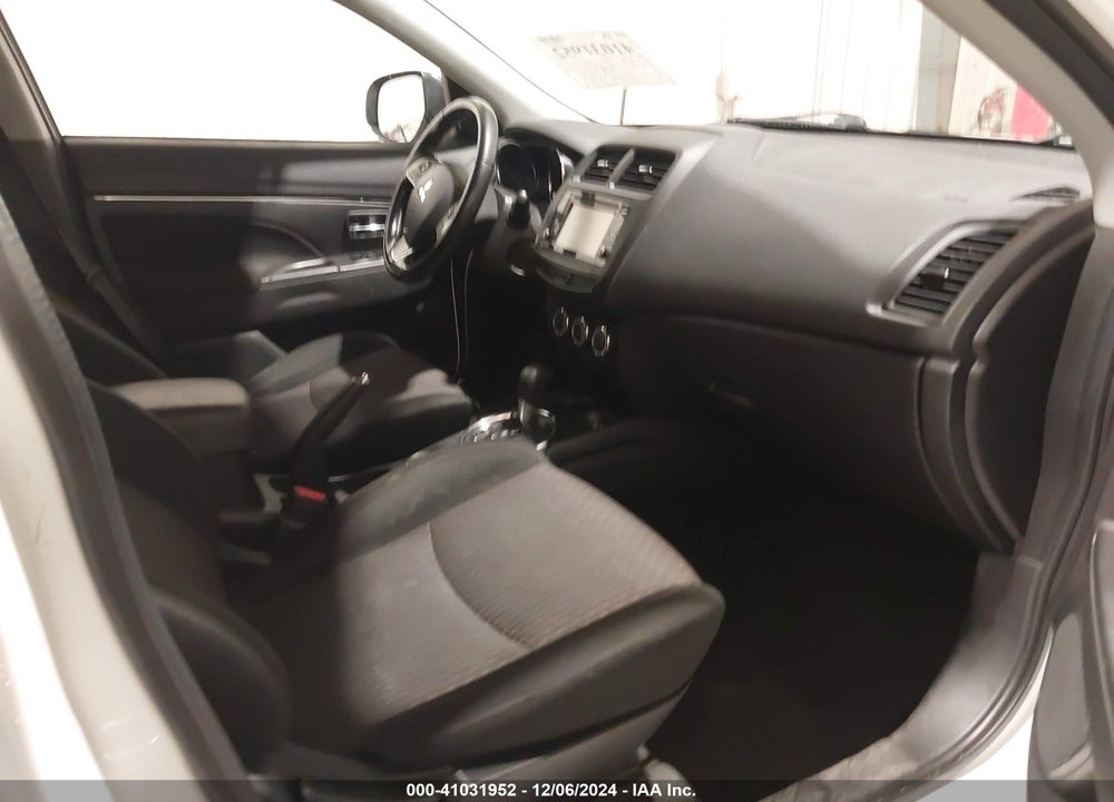2017 MITSUBISHI OUTLANDER SPORT 2.4 SE VIN: JA4AR3AW3HZ054909