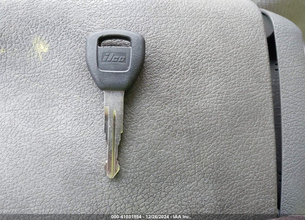 2000 HONDA ACCORD 3.0 EX VIN: 1HGCG1659YA078995