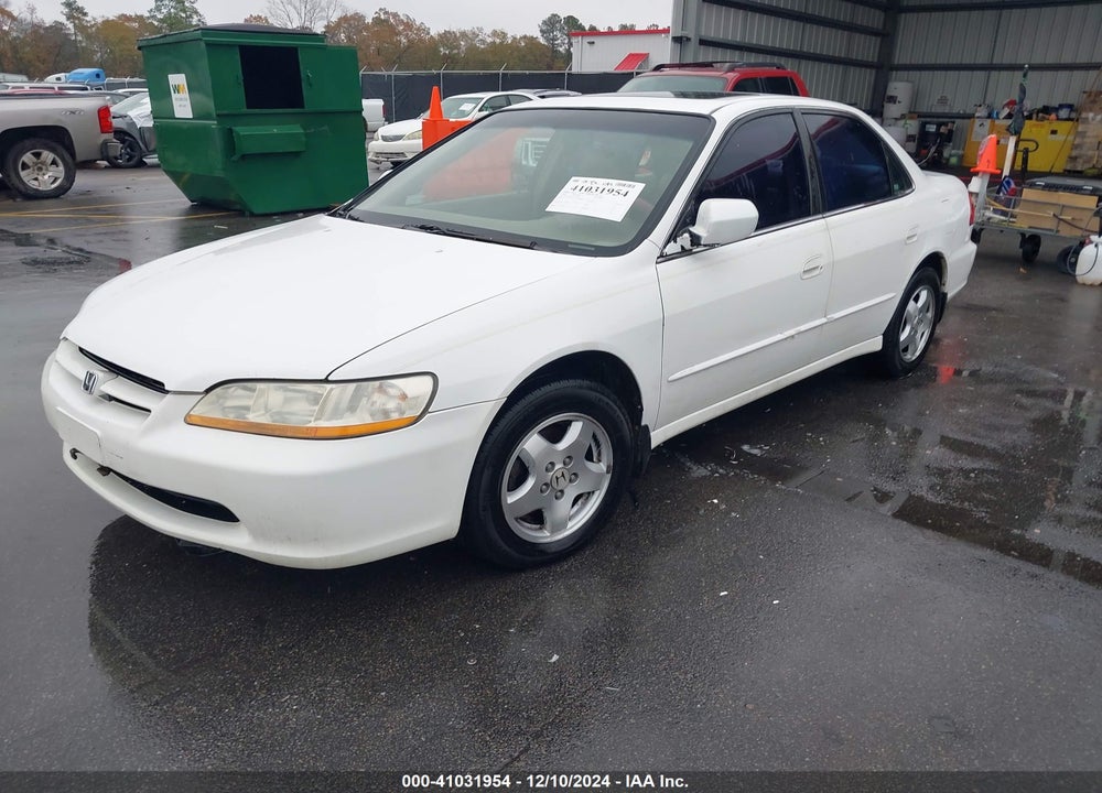 2000 HONDA ACCORD 3.0 EX VIN: 1HGCG1659YA078995