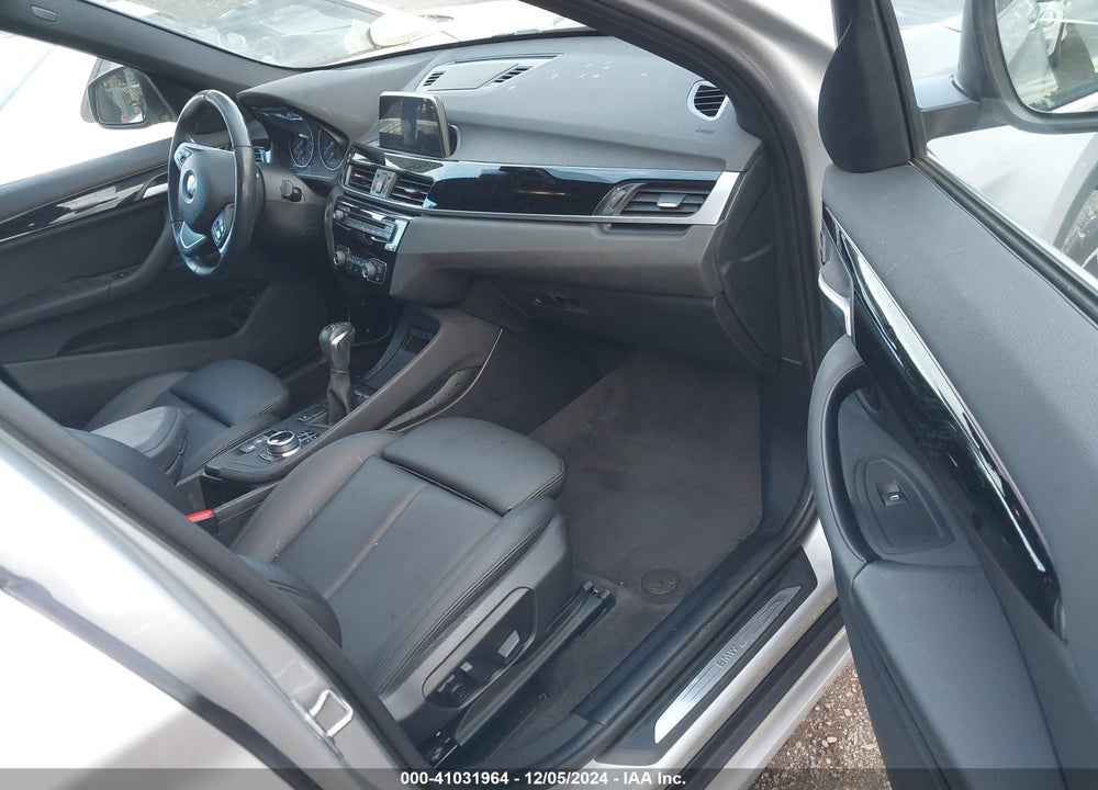 2018 BMW X1 XDRIVE28I VIN: WBXHT3C36J5K31705