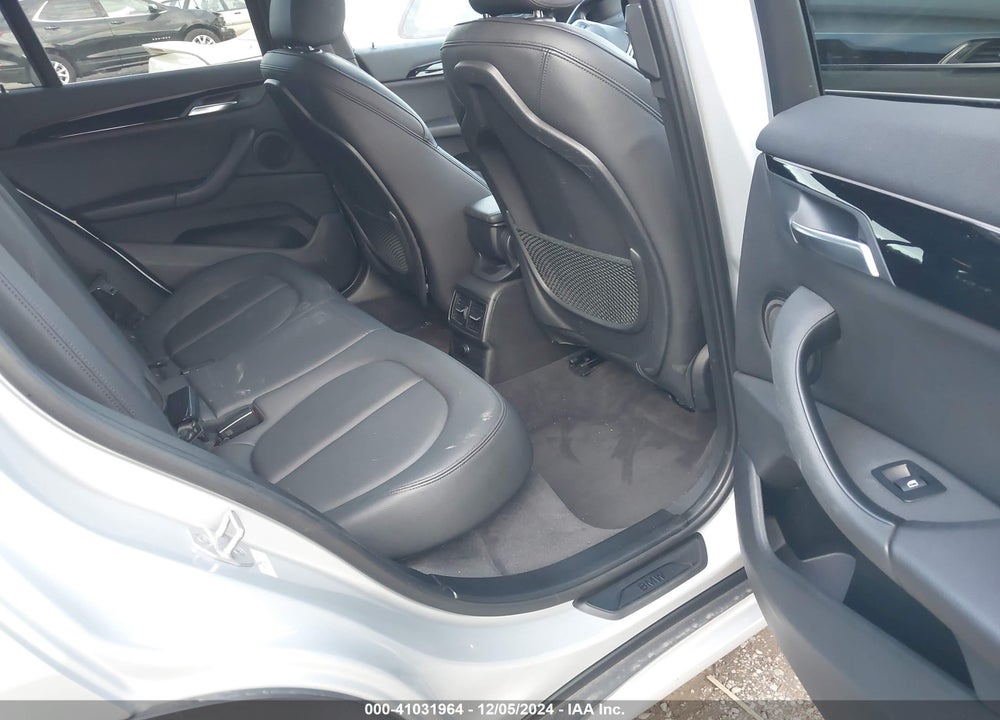 2018 BMW X1 XDRIVE28I VIN: WBXHT3C36J5K31705