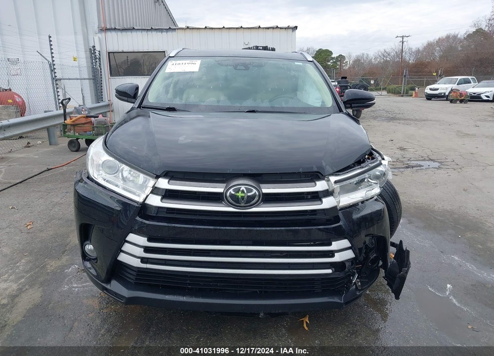 2019 TOYOTA HIGHLANDER XLE VIN: 5TDKZRFH9KS566223