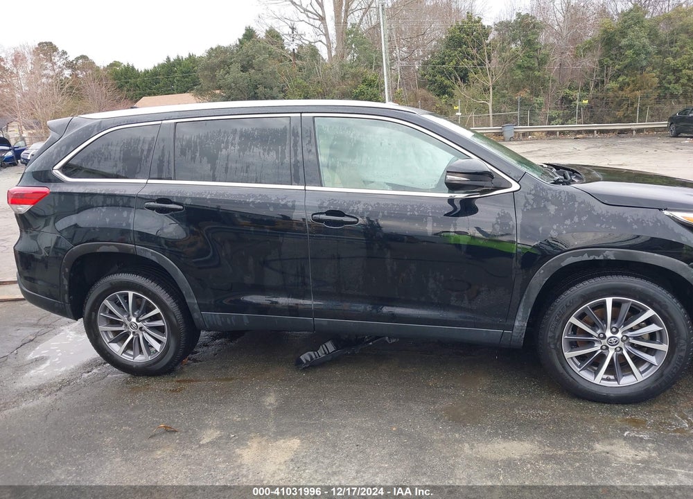 2019 TOYOTA HIGHLANDER XLE VIN: 5TDKZRFH9KS566223