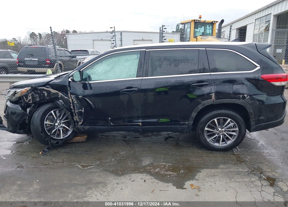 2019 TOYOTA HIGHLANDER XLE VIN: 5TDKZRFH9KS566223