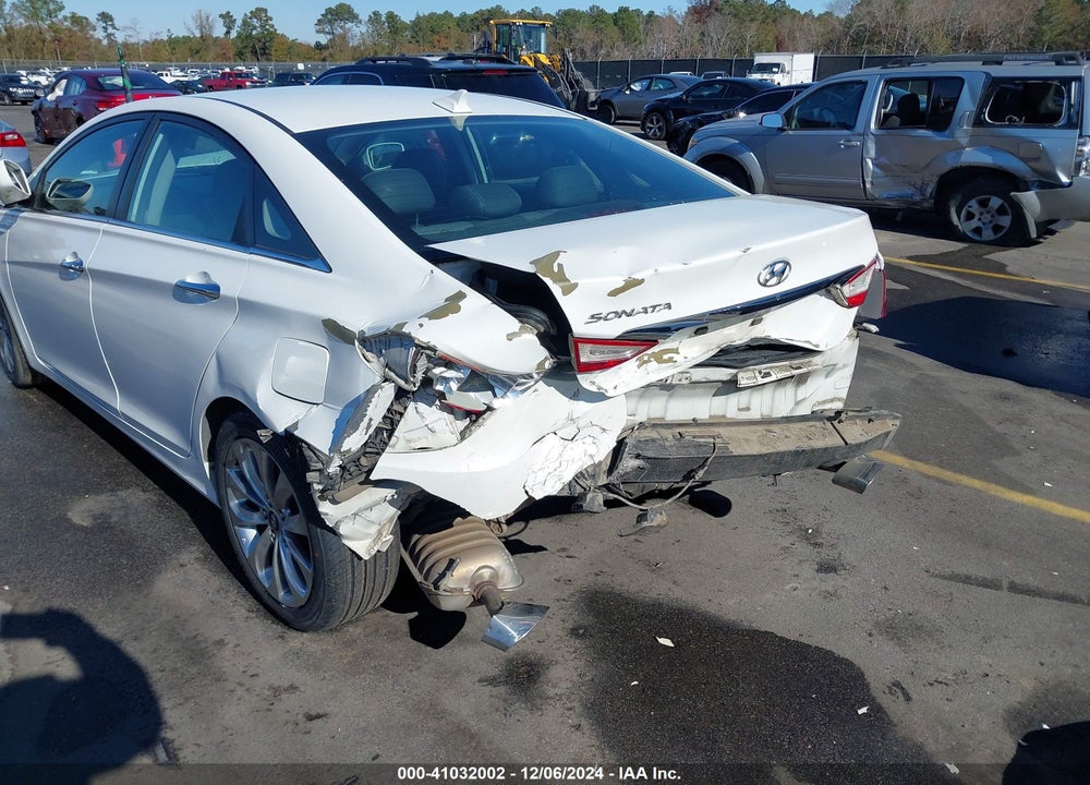 2011 HYUNDAI SONATA SE VIN: 5NPEC4AC3BH054721