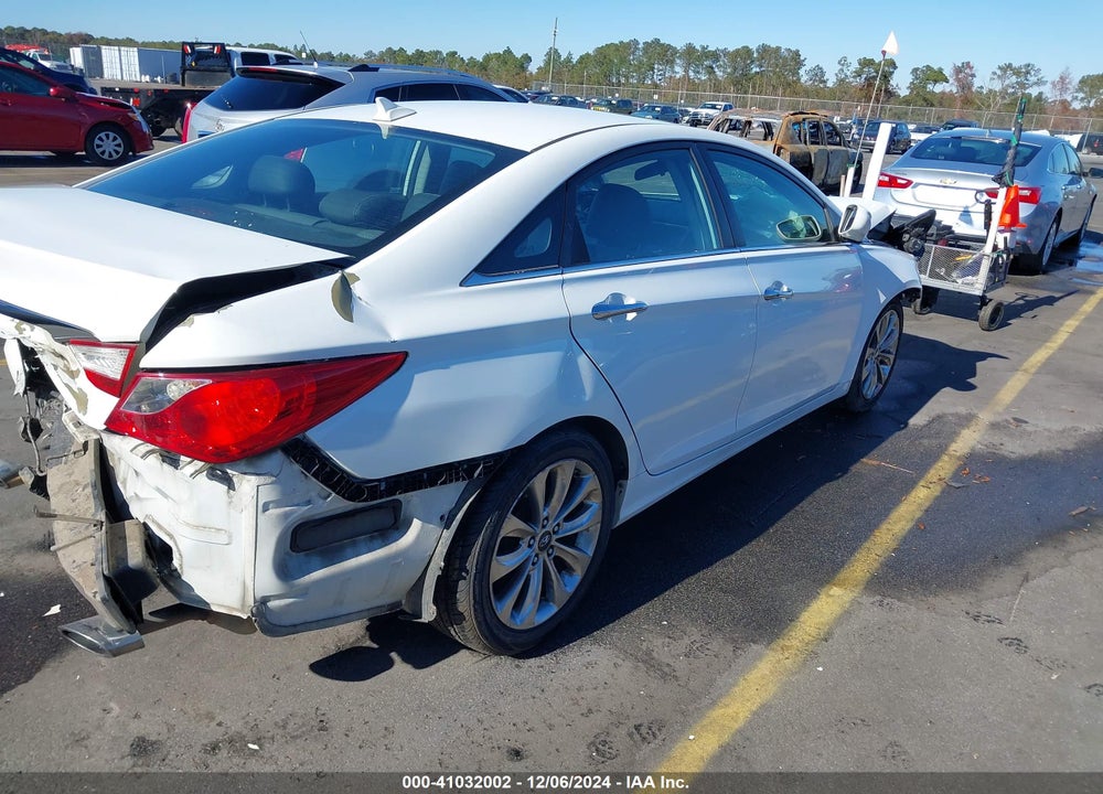 2011 HYUNDAI SONATA SE VIN: 5NPEC4AC3BH054721