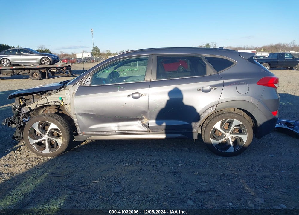 2016 HYUNDAI TUCSON LIMITED VIN: KM8J3CA24GU058303