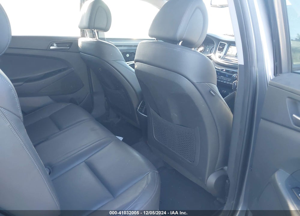 2016 HYUNDAI TUCSON LIMITED VIN: KM8J3CA24GU058303