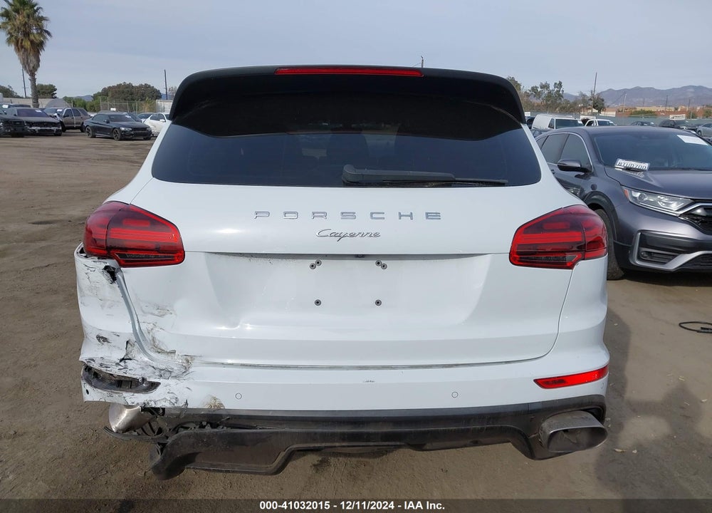 2015 PORSCHE CAYENNE VIN: WP1AF2A21FLA35831